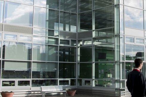 Exterior shot of Heart of Worcestershire College Redditch Campus