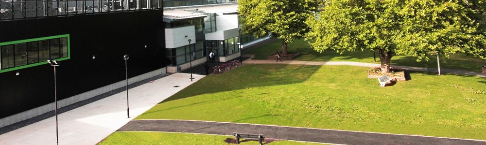 Exterior photo of Bromsgrove Campus